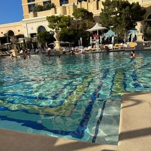 Meet your Posher, Latice